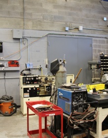 Zoom image: Figure 2.23: View of machine shop (click to enlarge) 