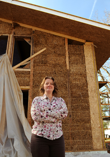 Carrie Zaenglein’s straw bale-insulated house is only the second of its kind in Western New York. Photo: NANCY J. PARISI