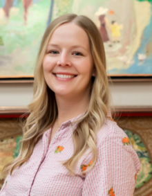 Carole Rudra Headshot. 