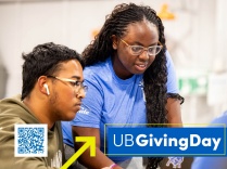 Zoom image: Giving Day 4X3 Monitor 