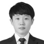 Headshot of Man Joong Kim. 