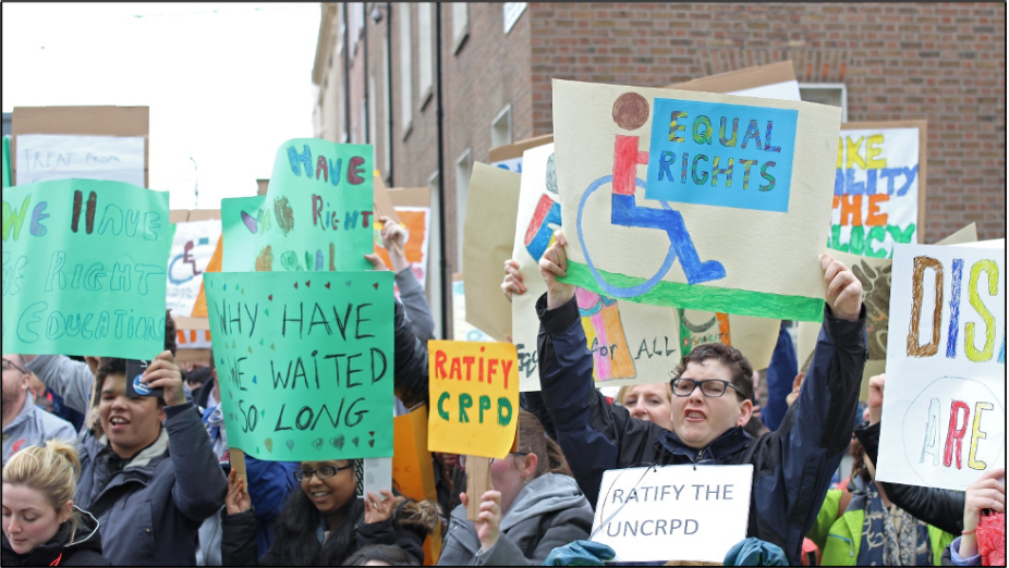 Disability Rights Protest. Sinn Féin, 2017, CC BY 2.0. 