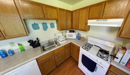 Creekside Village 4 bed 1.5 bath Townhouse Standard Kitchen (Panoramic View). 