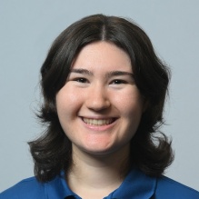 Headshot of Parapro Dani Silverstone. 