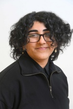 Headshot of Hamna Khalid.
