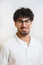 Headshot of Arvin Fahandezhsaadi.