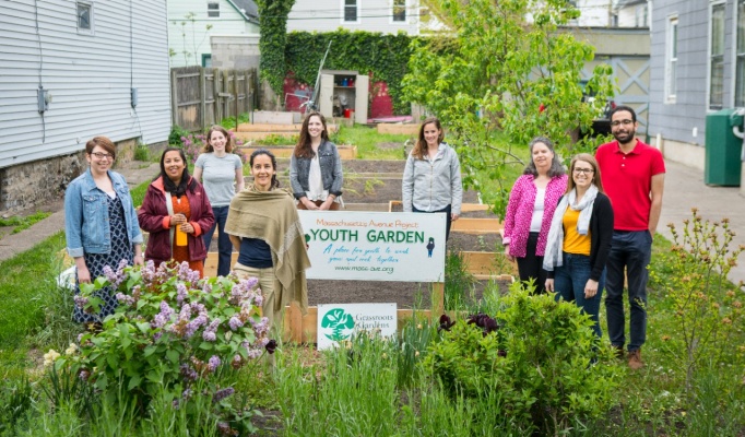 Samina Raja with the Food Lab and Diane Picard, community partner from Massachusetts Ave Project. 
