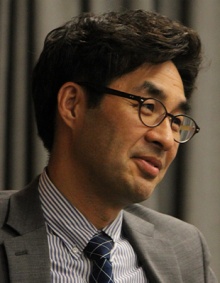 Photo of Nojin Kwak. 