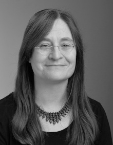 Joyce Weil headshot.