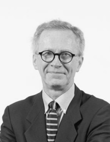Headshot of Thomas Fisher.