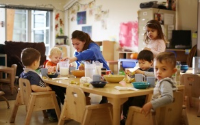 Photo of toddlers having breakfast. 