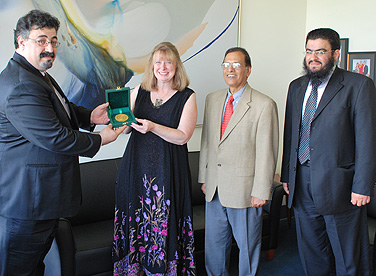 UB Idol: Tommie Babbs wows the crowd and judges with &ldquo;Always and Forever.&rdquo;